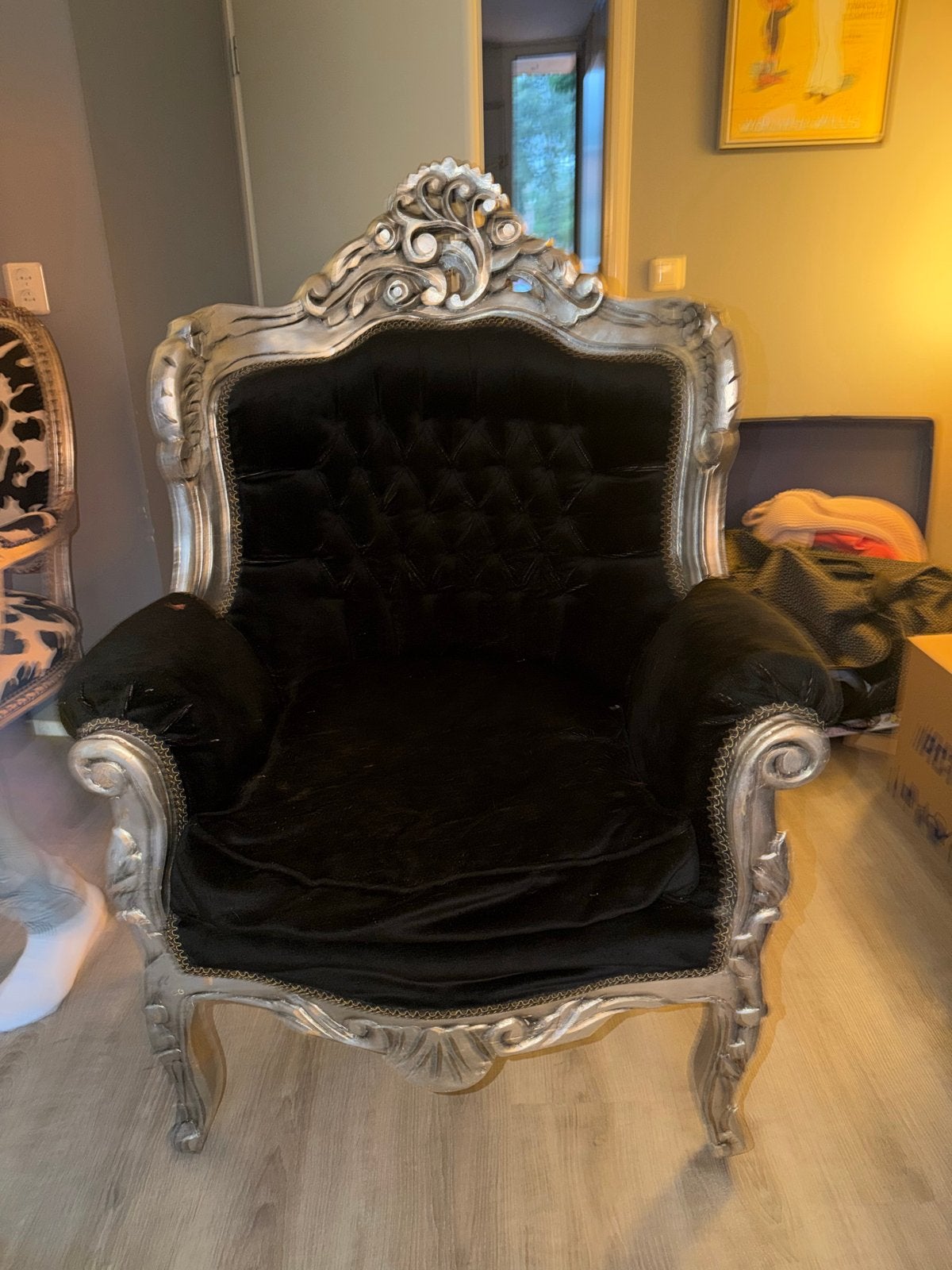 Zwarte fauteuil met zilveren frame, Ophalen, Gebruikt, Hout, 75 tot 100 cm