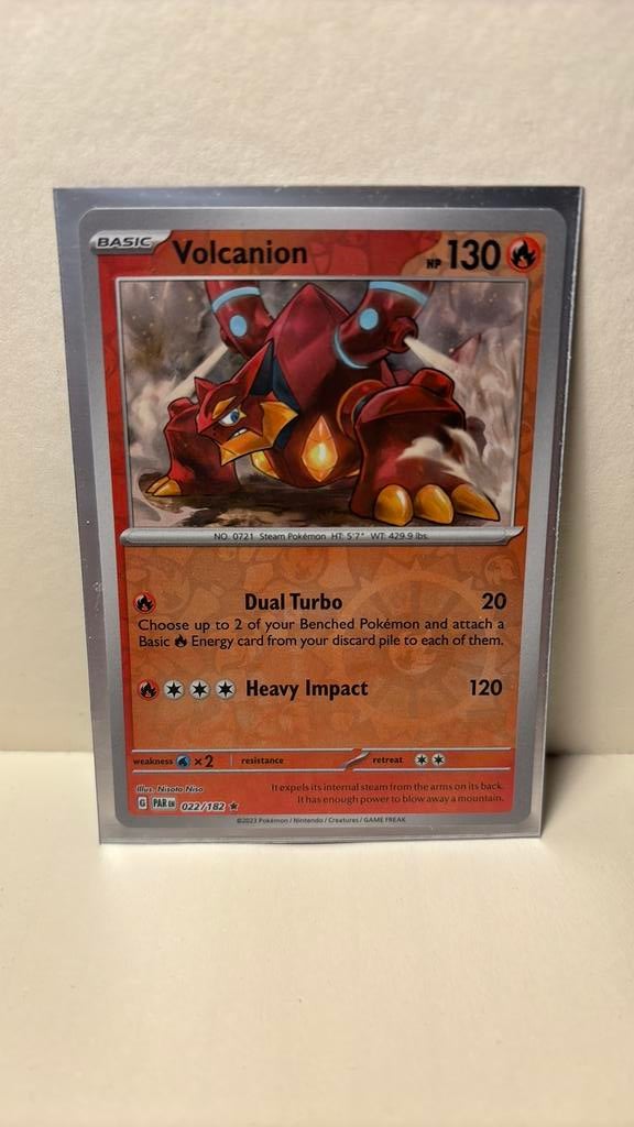 Volcanion 022/182 paradox rift reverse holo pokemon kaart, Ophalen of Verzenden, Nieuw, Boosterbox