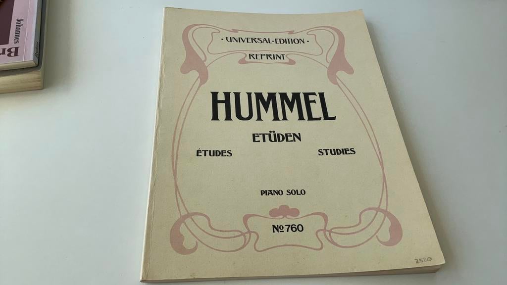 Pianoboek Hummel etuden no 760, Muziek en Instrumenten, Ophalen of Verzenden, Zo goed als nieuw, Les of Cursus, Klassiek