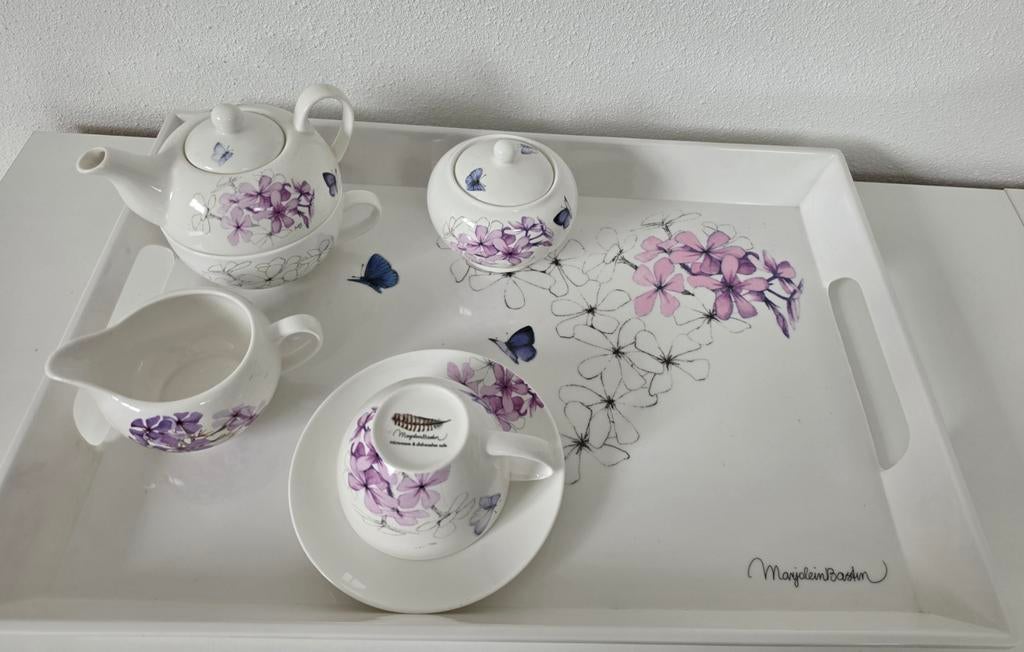 Marjolein Bastin theeservies met dienblad en vlinders, Ophalen of Verzenden, Zo goed als nieuw, Overige stijlen, Porselein