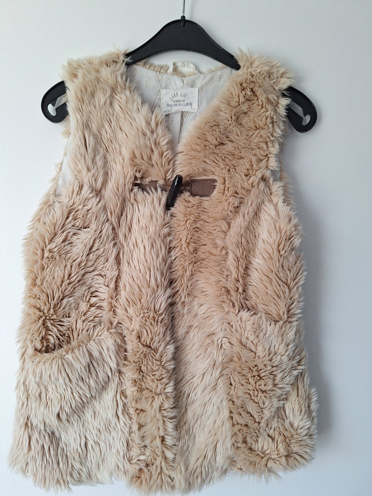 Leuk Zara vestje maat 140, Kinderen en Baby's, Kinderkleding | Maat 140, Gebruikt, Meisje, Trui of Vest, Ophalen of Verzenden