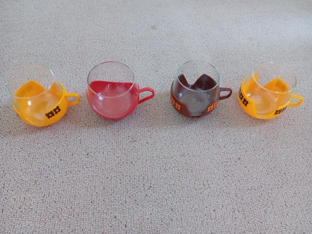 Jaren 70 theekopjes, Glas of Glazen, Gebruikt, Ophalen of Verzenden, Glas