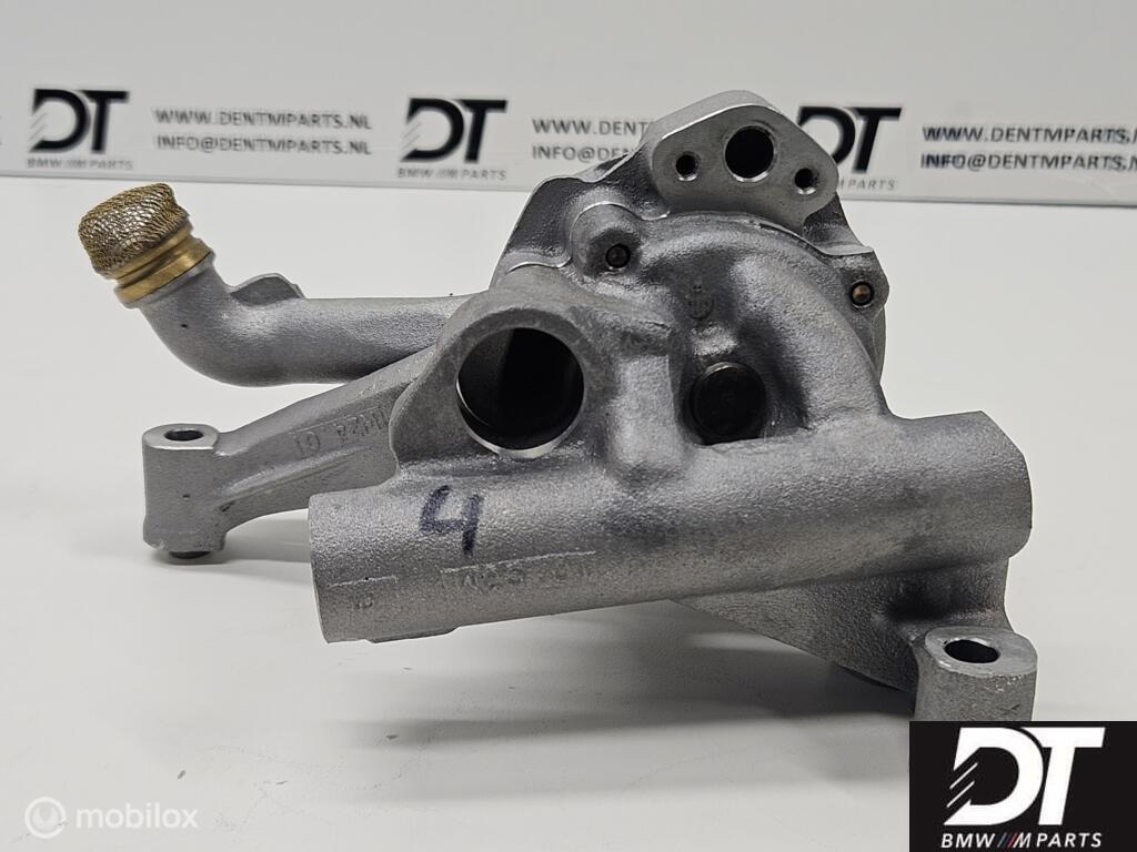 Foto 4 van Oliepomp BMW E46 M3 S54 S54B32 11417838123