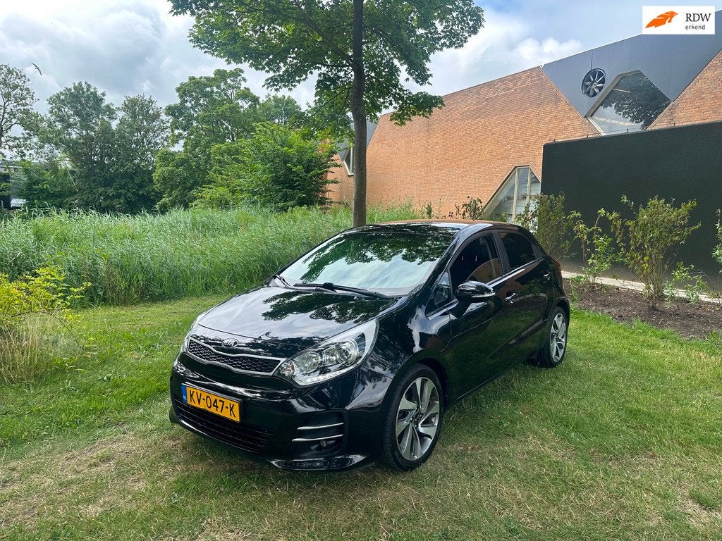 Kia Rio 1.2 CVVT ExecutiveLine Airco PDC Cruise Camera, Auto's, Kia, 1027 kg, 450 kg, Euro 6, 4 cilinders