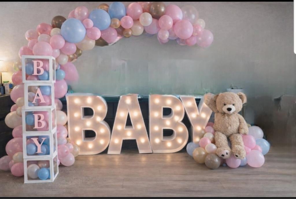 Babyshower of gender reveal party?, Ophalen, Zo goed als nieuw