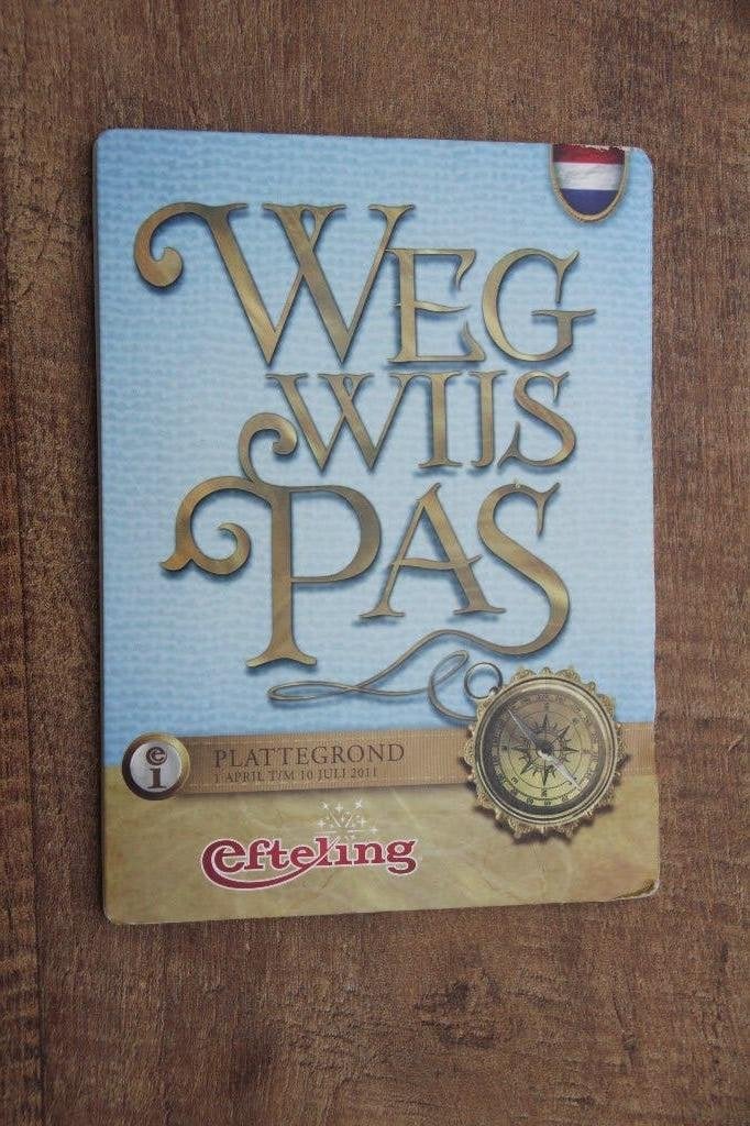 efteling plattegrond  1 april t/m 10 juli 2011, Ophalen of Verzenden, Zo goed als nieuw, Overige typen