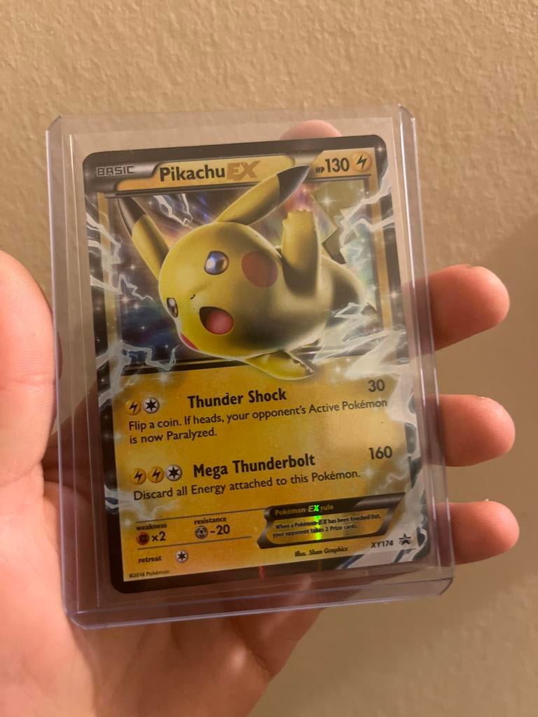 Pikachu EX XY174 Pokémon Kaart - Zo goed als nieuw, Ophalen of Verzenden, Zo goed als nieuw, Losse kaart