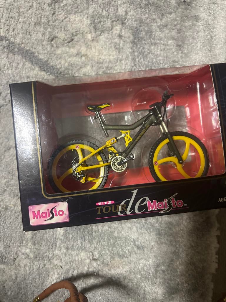 Maisto Porsche Bike F9 Evolution Die-Cast Model, Ophalen of Verzenden, Zo goed als nieuw