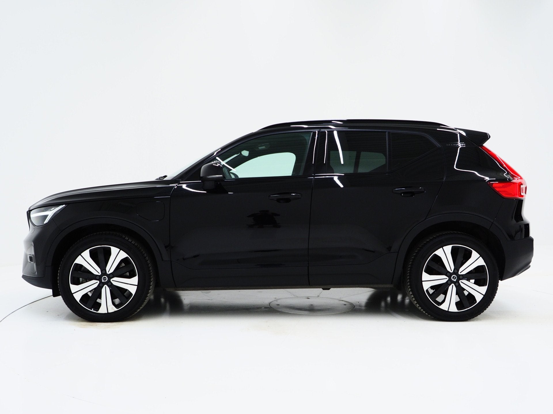 Volvo XC40 1.5 T5 Plug-in hybrid Ultimate Dark | Panoramadak, Auto's, Gebruikt, Zwart, Zwart, Plug-in hybride