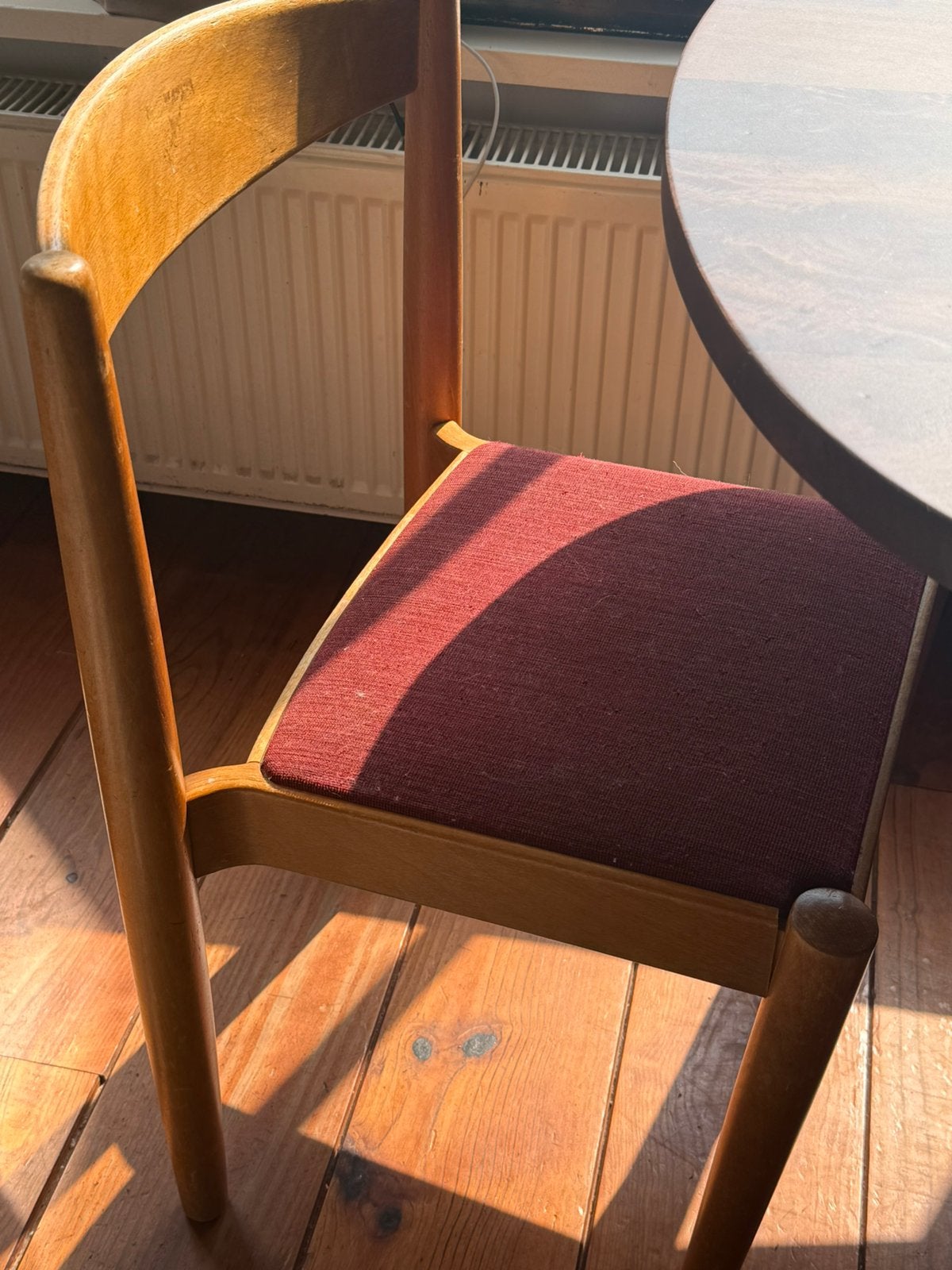 4 retro vintage eetkamerstoelen, Ophalen, Zo goed als nieuw