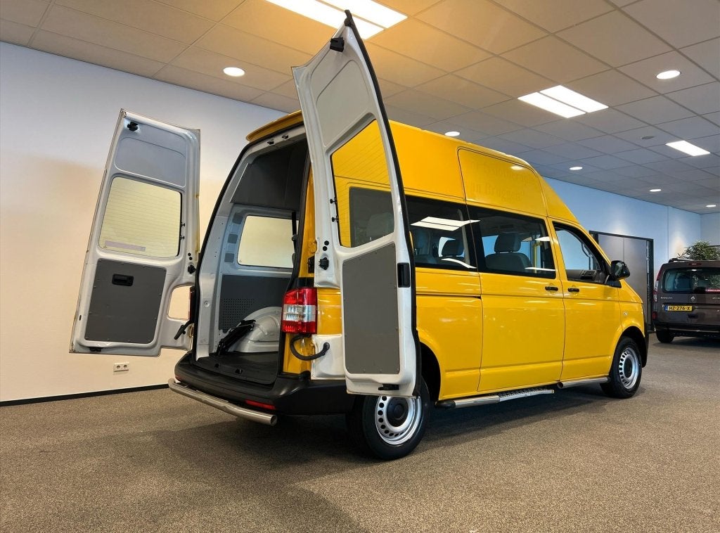Volkswagen Transporter 2.0 TDI 62KW KOMBI (bj 2015), Auto's, Volkswagen, 13 km/l, Euro 5, Gebruikt, 255 €/maand