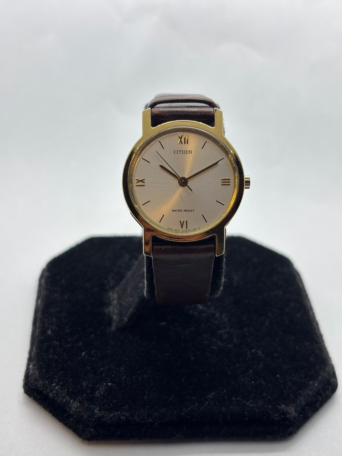 Citizen Quartz Horloge met Witte Wijzerplaat, Sieraden, Tassen en Uiterlijk, Staal, Met bandje, Ophalen of Verzenden, Onbekend