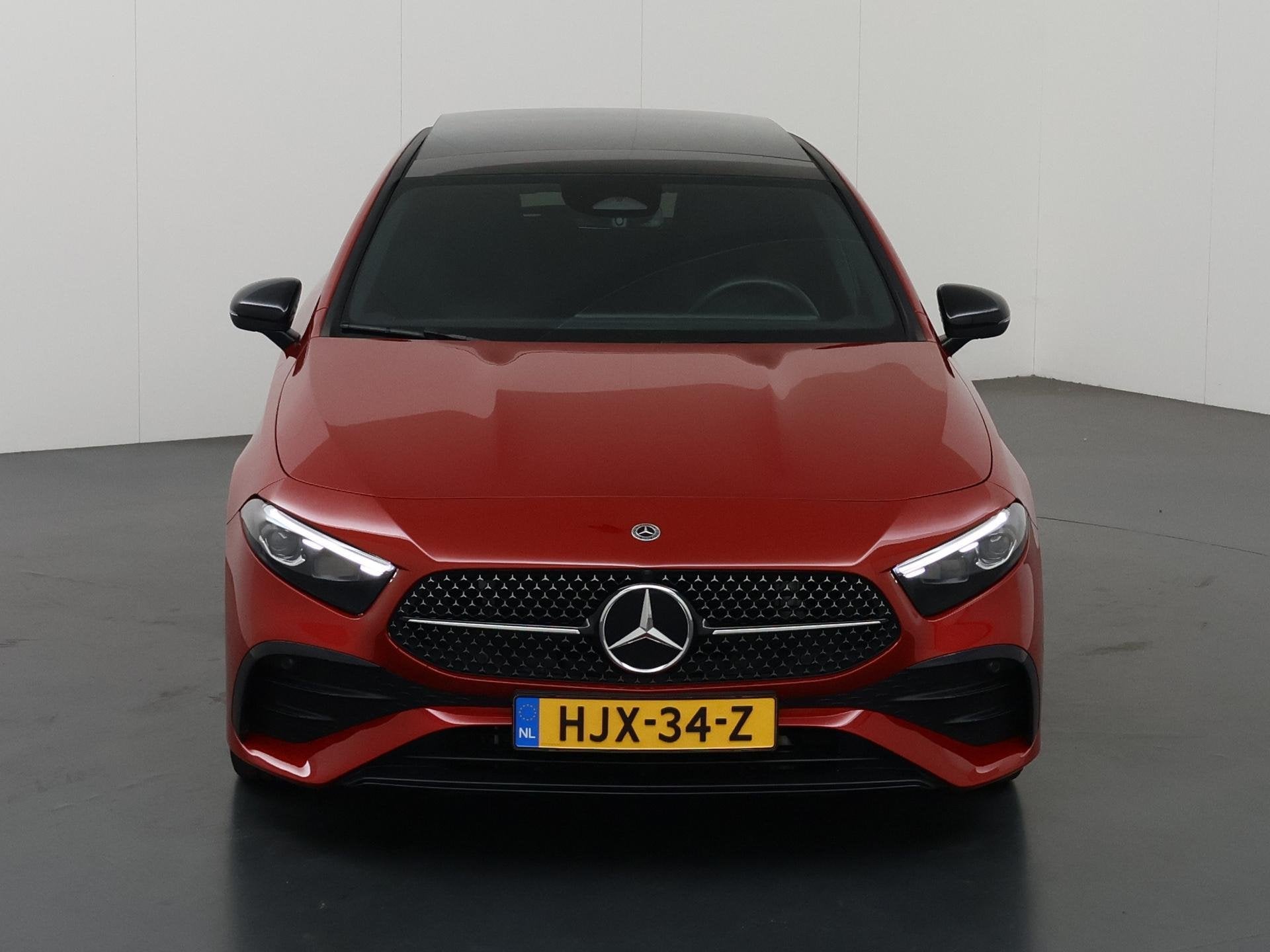 Mercedes-Benz A-klasse 180 Business Solution AMG | Night | P, Auto's, 136 pk, Gebruikt, 4 cilinders, Origineel Nederlands