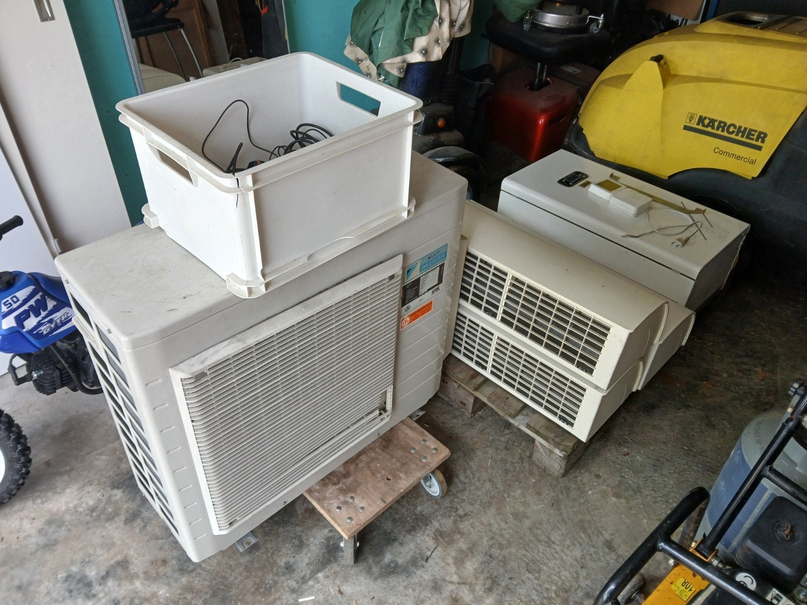 Daikin Multi Inverter Airco Systeem - Koelen en Verwarmen, Ophalen, 3 snelheden of meer, Wandairco, Gebruikt