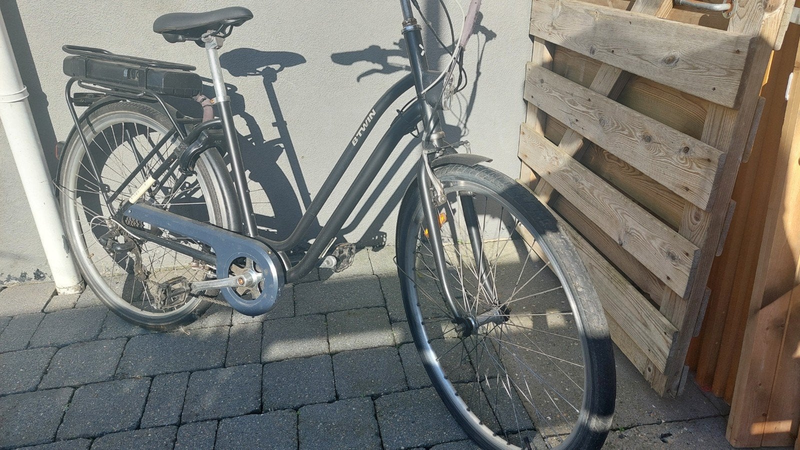 b-twin / elops electrische fiets voor onderdelen of handige, Ophalen, Gebruikt, Velgrem, Versnellingen