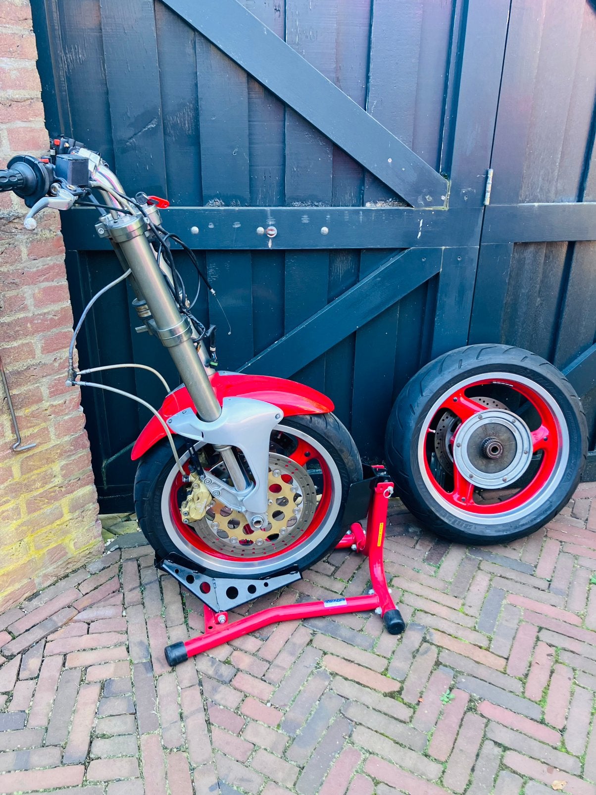 Moto Guzzi Centauro complete voorpartij en achterwiel, Motoren, Ophalen, Gebruikt