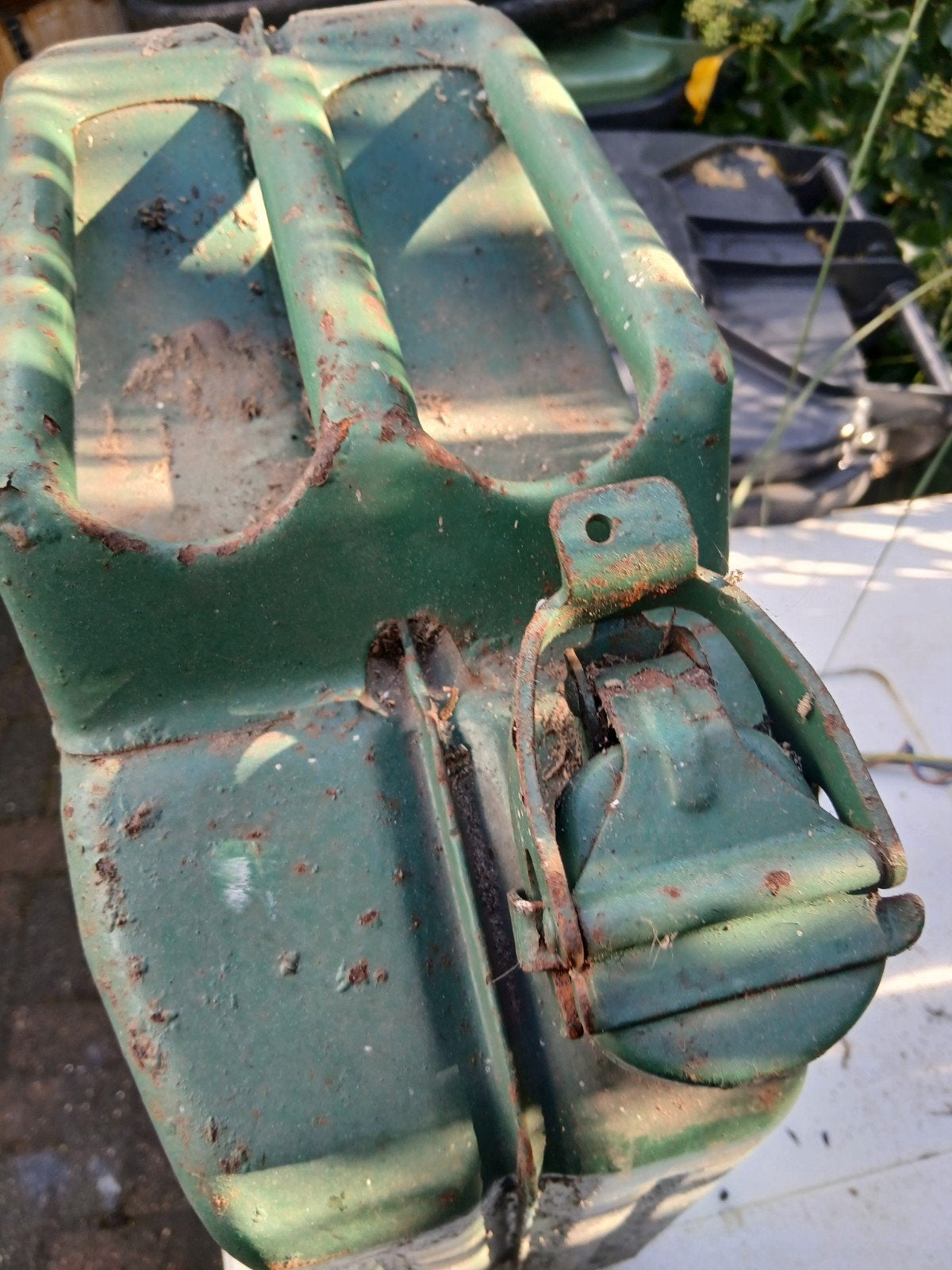 Jerrycan, Ophalen, Overige typen