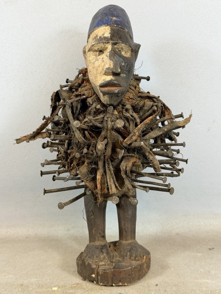 260699 - Afrikaans Fetisch Bakongo Nkisi Nkondi statue., Ophalen of Verzenden