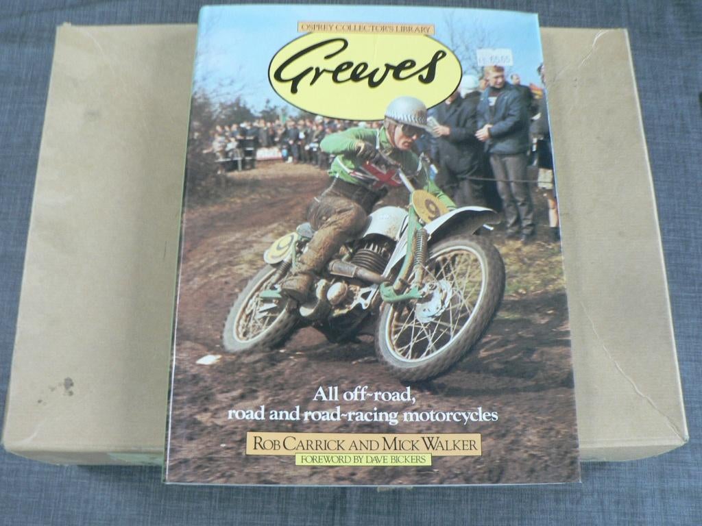BOEKEN GILERA - GREEVES - GOGGO - GO GO motor scooter brom, Ophalen of Verzenden, Gelezen