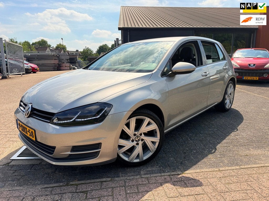Volkswagen Golf 1.2 TSI Comfortline/Navigatie/Lm Velgen/6 Ba, Auto's, Voorwielaandrijving, Euro 5, Stof, Gebruikt
