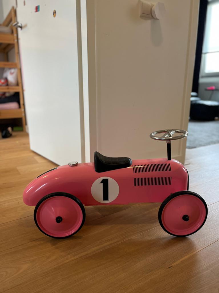 Retro roller loopauto roze, Kinderen en Baby's, Speelgoed | Buiten | Voertuigen en Loopfietsen, Ophalen of Verzenden, Zo goed als nieuw
