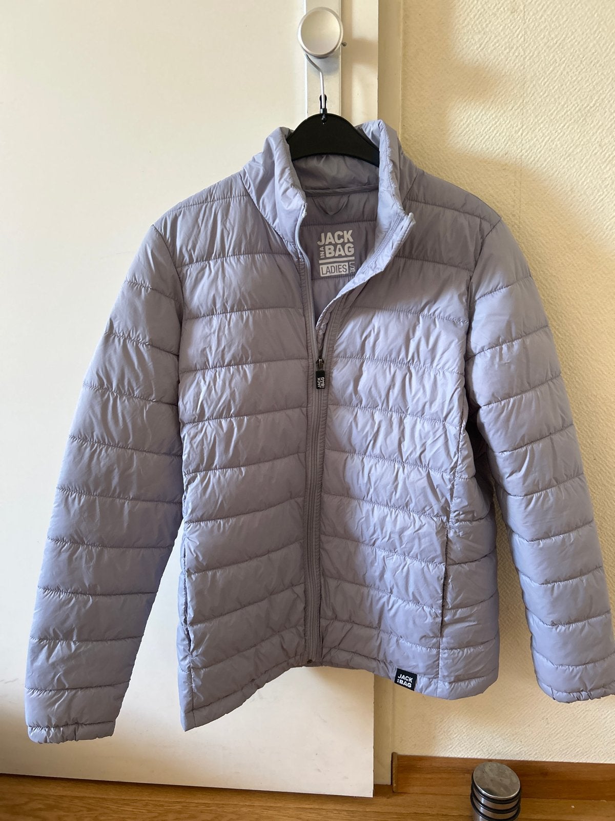 Nieuwe Jack in a Bag jas - Lichtgewicht en opvouwbaar, Kleding | Dames, Ophalen of Verzenden, Nieuw, Maat 36 (S), Grijs