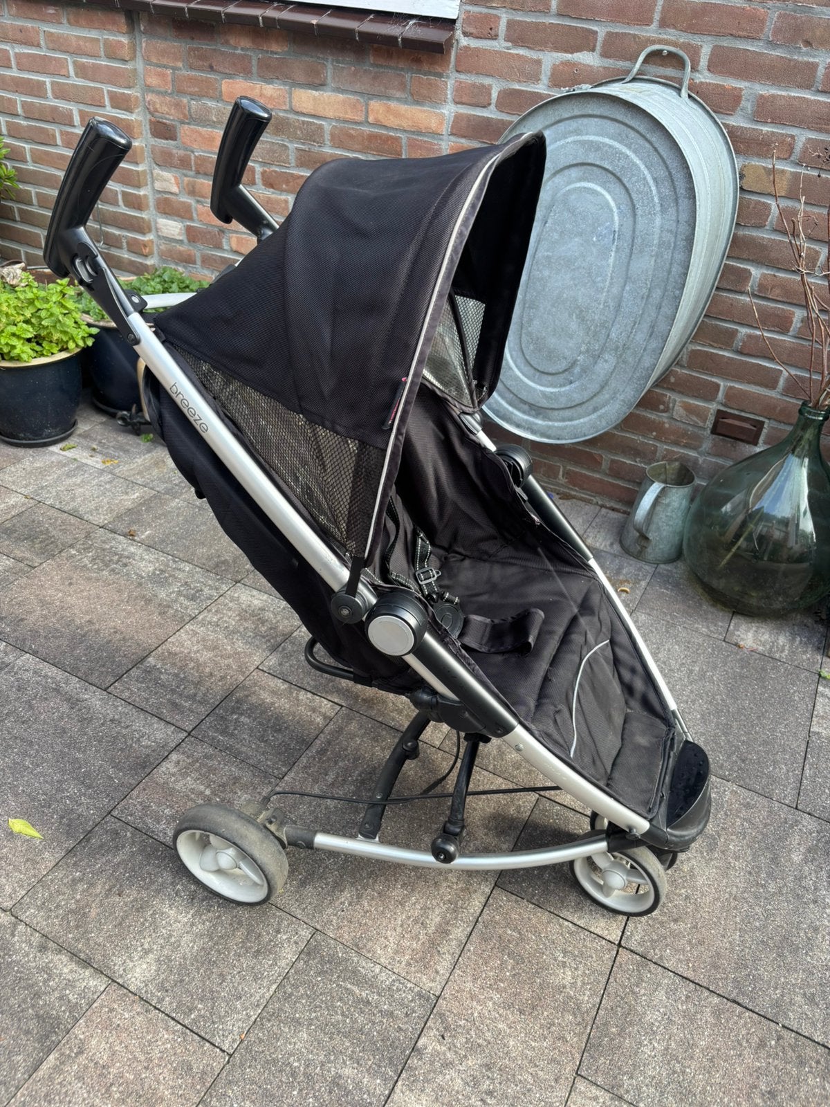 Gratis buggy voor een buitenplant, Kinderen en Baby's, Ophalen, Gebruikt