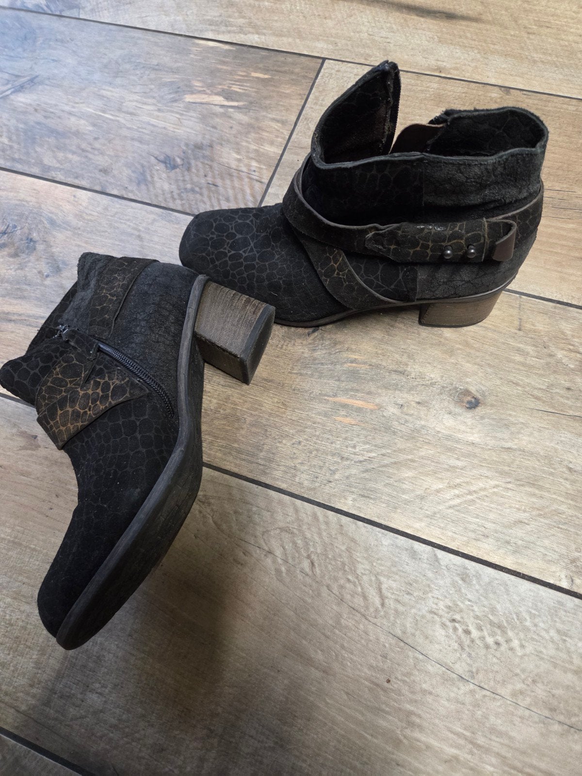 Piedi Nudi enkellaarsjes maat 38 zgan, Kleding | Dames, Schoenen, Ophalen of Verzenden