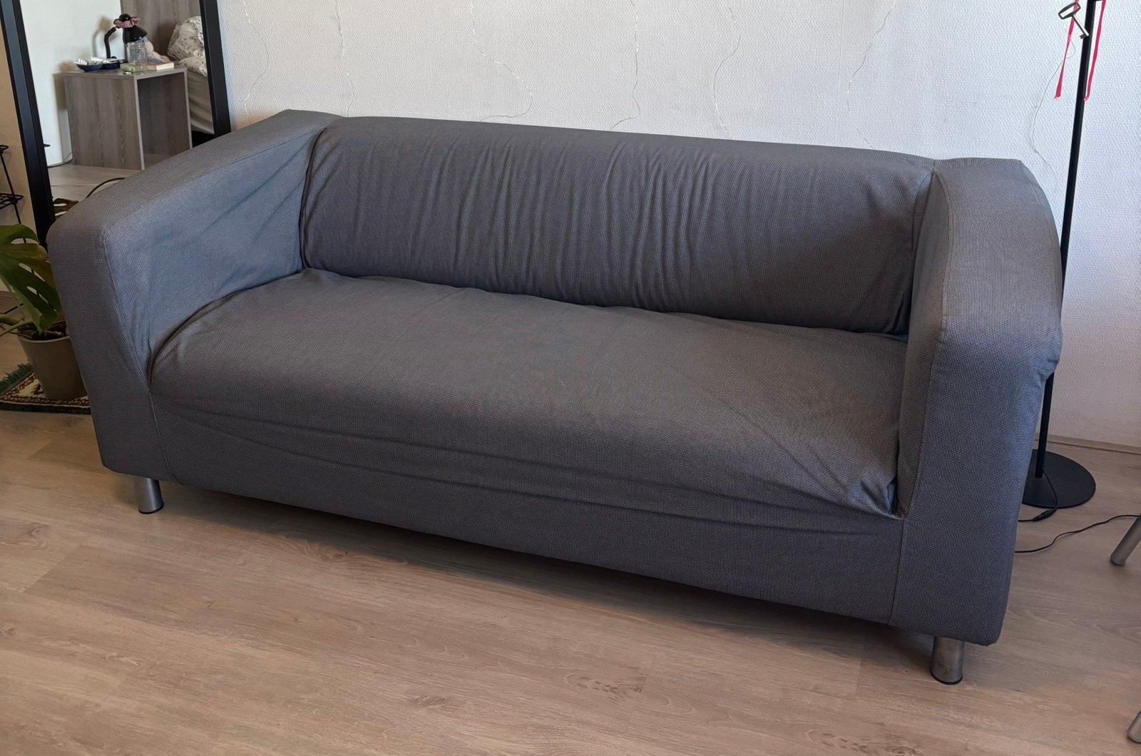 BANK IKEA KLIPPAN GRATIS, Huis en Inrichting, Ophalen of Verzenden, Zo goed als nieuw, 75 tot 100 cm, Tweepersoons