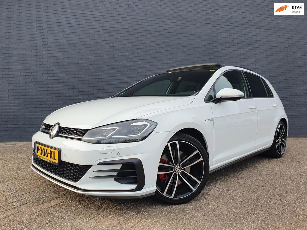 Volkswagen Golf 2.0 TDI GTD AUT PANO NAVI PSENSOR CRUISE 2 X, Auto's, Volkswagen, Gebruikt, Euro 6, Wit, Bedrijf