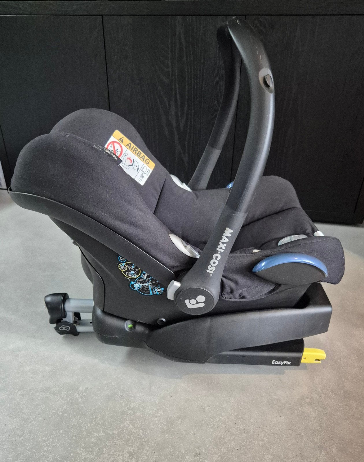 Maxi-cosi cabriofix i-size, Inclusief base!, Kinderen en Baby's, Ophalen, Zo goed als nieuw, Isofix, 0 t/m 13 kg