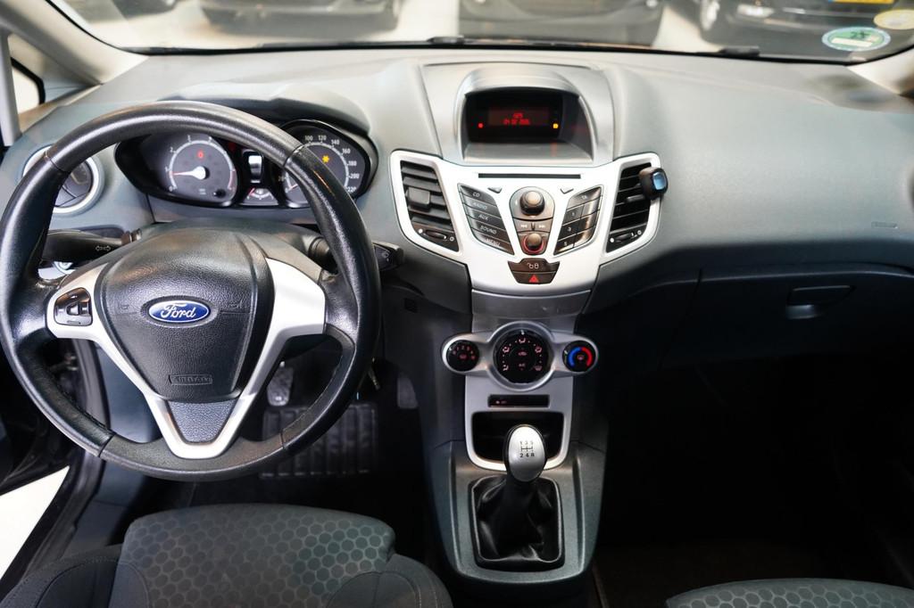 Ford Fiesta 1.6 Sport | AIRCO | ELEK.RAMEN | APK., Auto's, 1596 cc, Stof, Gebruikt, 31 €/maand