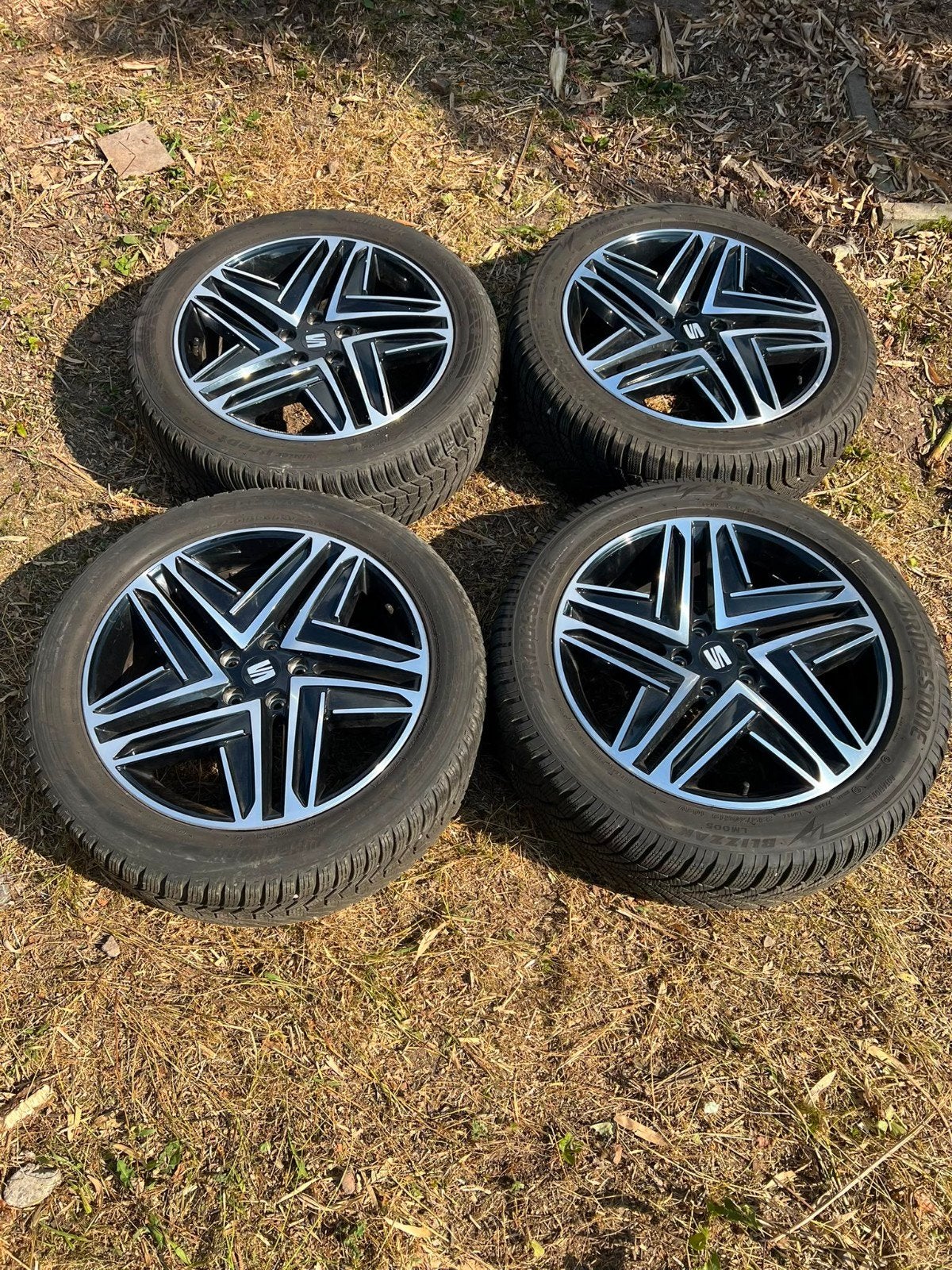 seat tarraco ( fr ) winterbanden 19 inch 5x112 tiguan kodiaq, Auto-onderdelen, Gebruikt, Banden en Velgen, Winterbanden, 235 mm