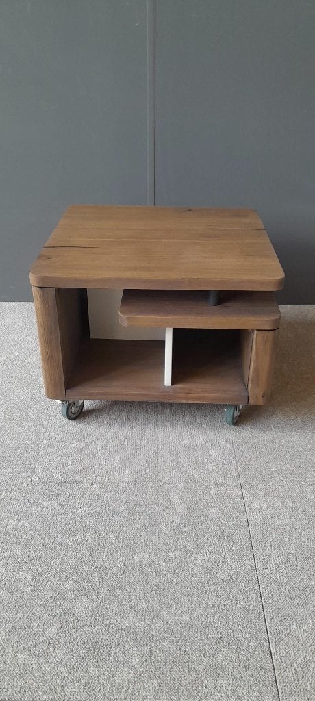 Bijzettafel Shirley van Henders en Hazel, 45 tot 60 cm, Vierkant, Nieuw, Retro
