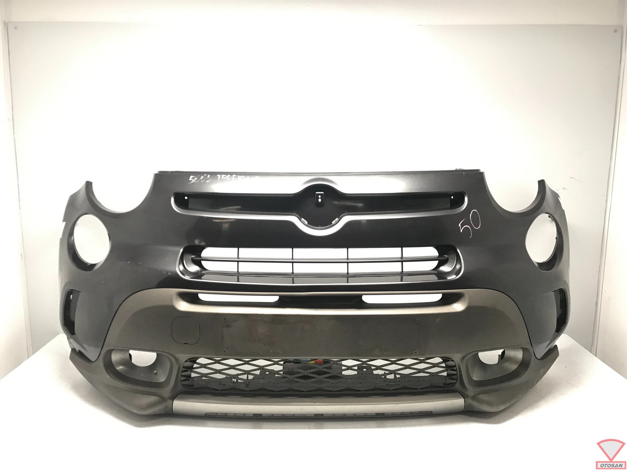 Fiat 500L Trekking Voorbumper Bumper Origineel!, Gebruikt, Voor, Stellantis Europe S.p.A., Ophalen of Verzenden