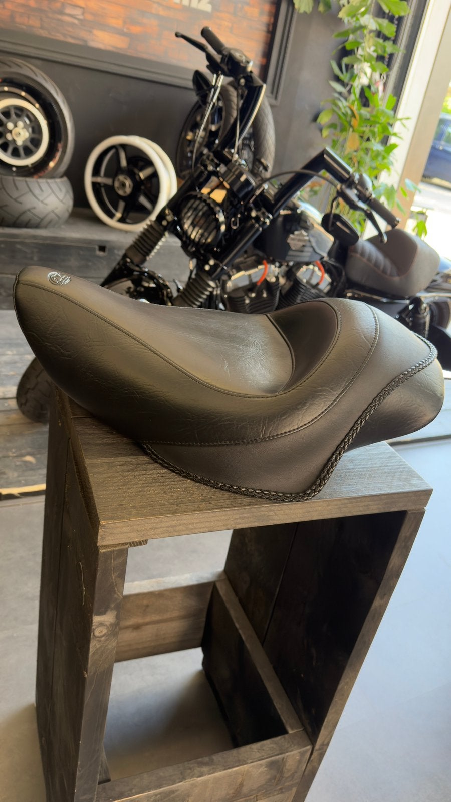 Mustang Solo Zadel voor Harley Davidson Spotsters, Verzenden, Gebruikt