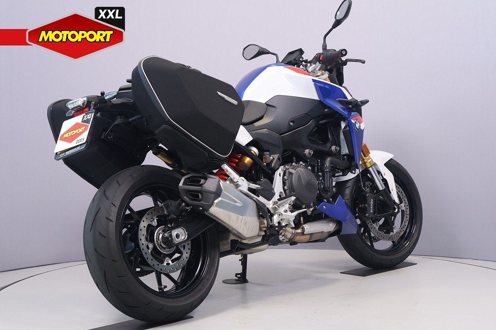 BMW F 900 R (bj 2024), Motoren, Motoren | BMW, Bedrijf, Bmwklantenservice@bmw.nl, BMW Group Nederland, Postbus 5808
2280 HV  Rijswijk, NL