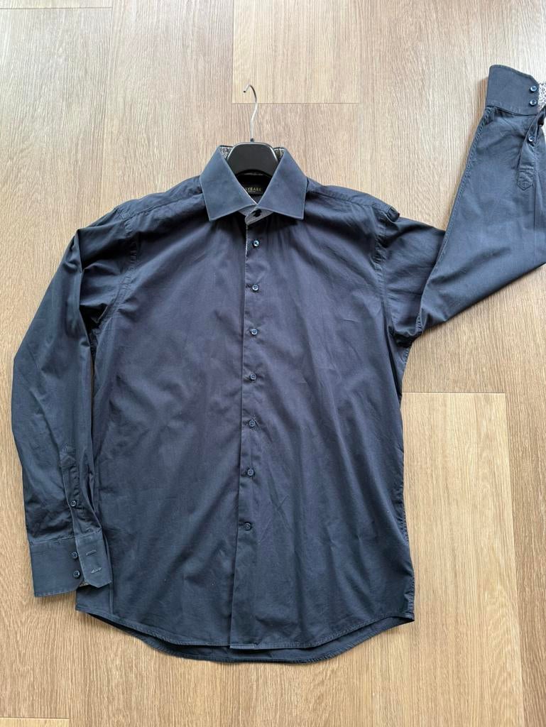 Donkerblauw/zwart overhemd van Alveare mt M/ L, Kleding | Heren, Overhemden, Gedragen, Halswijdte 39/40 (M), Zwart, Ophalen of Verzenden