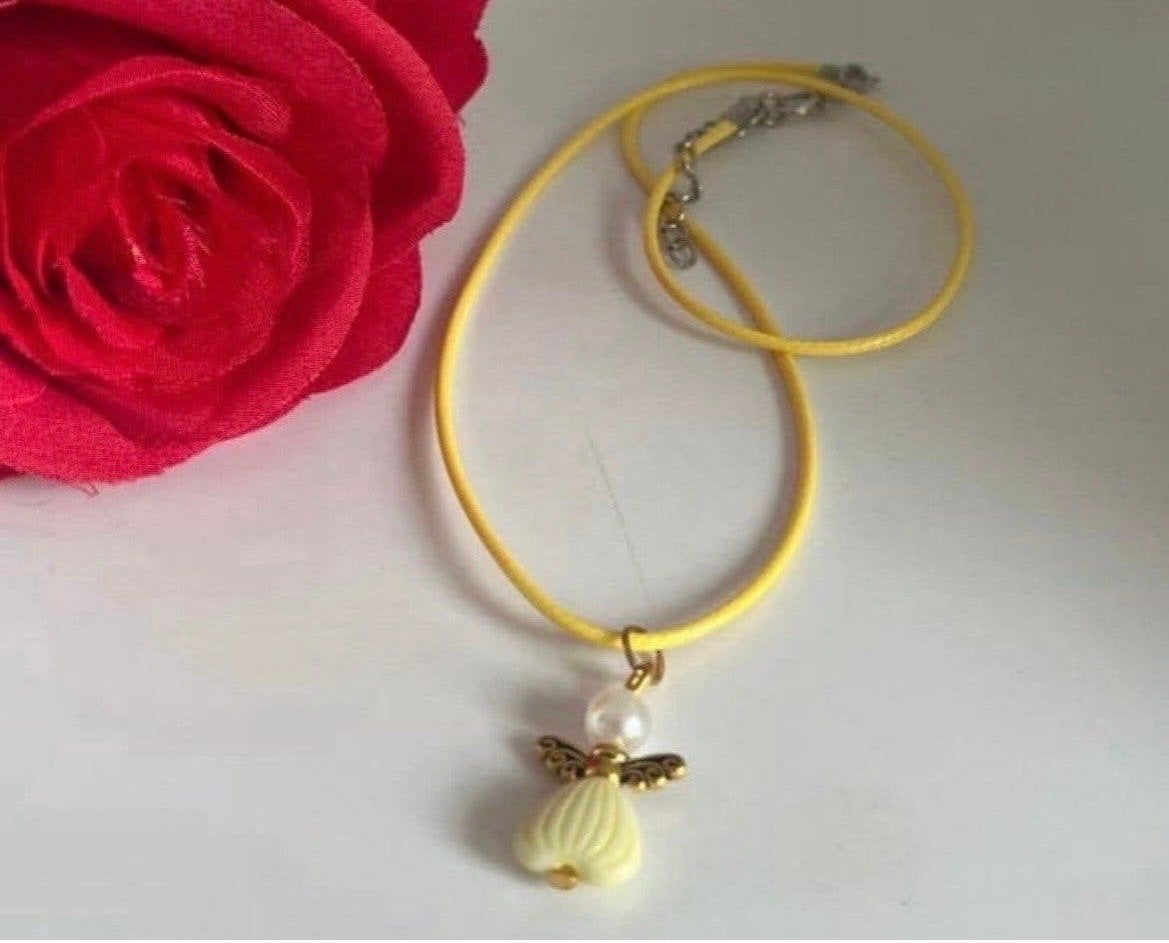 Nieuwe gele ketting met engel hanger, Verzenden, Geel, Nieuw, Overige materialen
