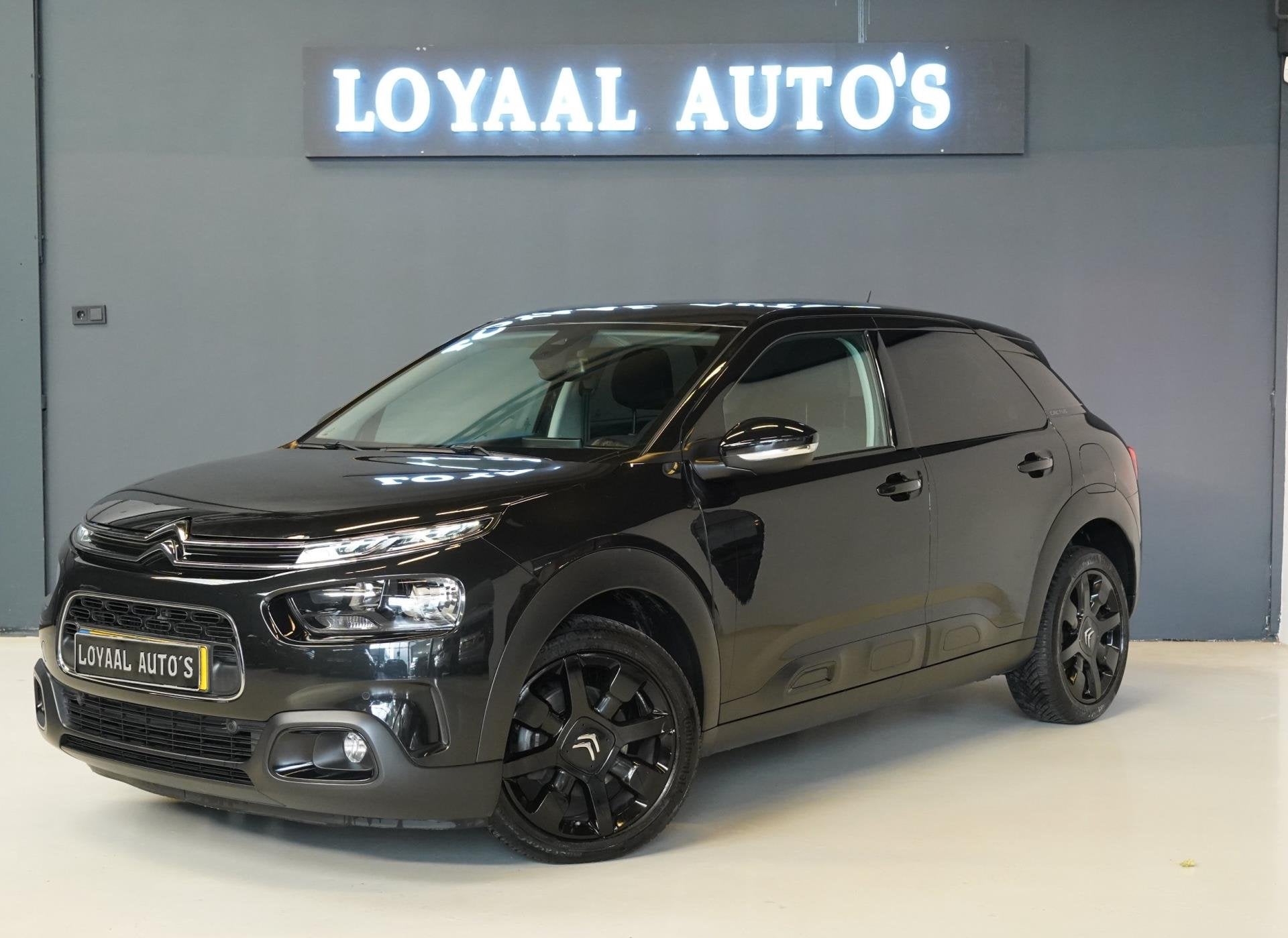 Citroen C4 Cactus 1.2 PureTech Shine | NAVI | CRUISE | PDC |, Auto's, Voorwielaandrijving, Stof, Gebruikt, Met garantie (alle)