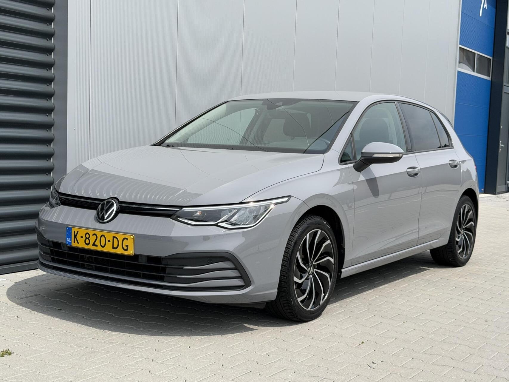 Volkswagen Golf 1.5 TSI Life Nardo Grey | NL auto | 2de eige, Voorwielaandrijving, Euro 6, 4 cilinders, Automatische klimaatregeling