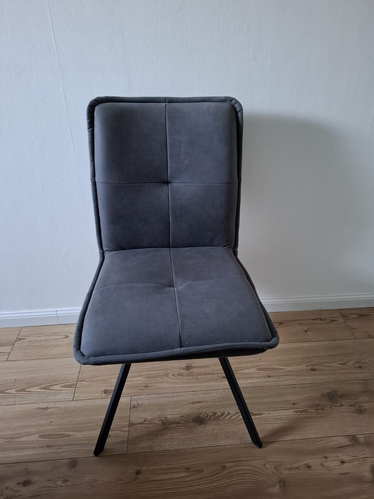 moderne grijze eetkamerstoelen, Huis en Inrichting, Stoelen, Ophalen, Zo goed als nieuw, Vier, Modern