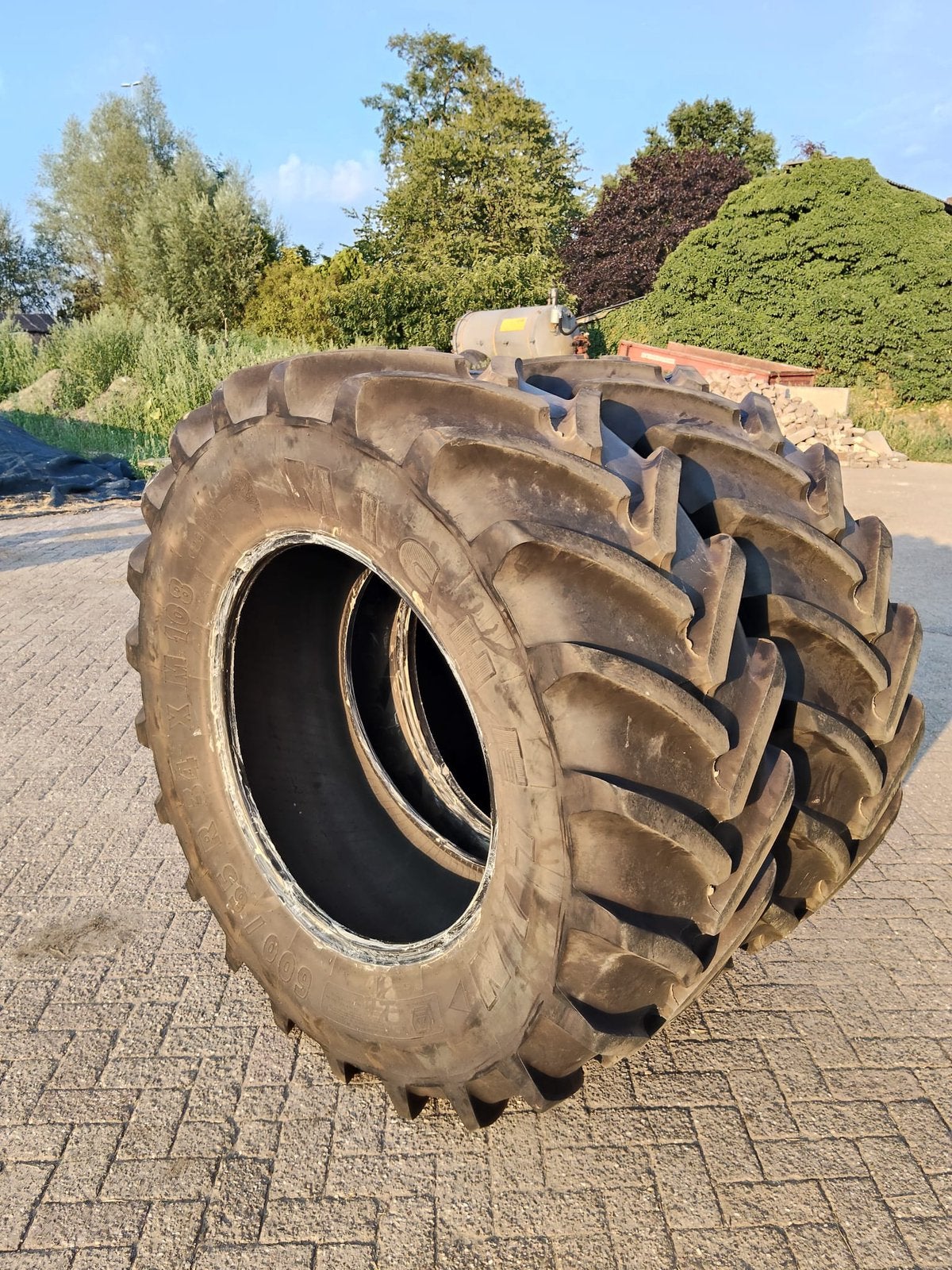 Verstelbare velgen 16 x 38 - Michelin 600/65r34 xm 108, Ophalen