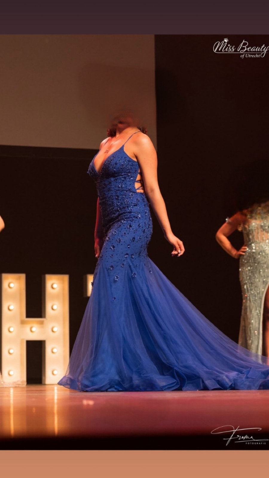 Prachtige blauwe galajurk, Kleding | Dames, Blauw, Maat 42/44 (L), Ophalen of Verzenden, Gedragen