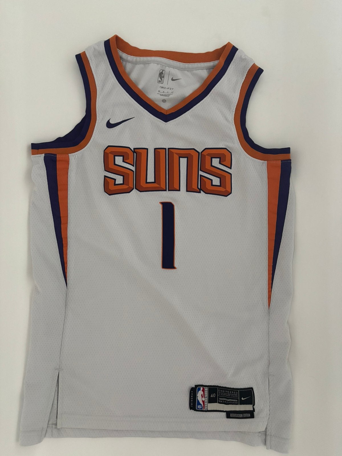 Devin Booker jersey Phoenix Suns maat 40 (herenmaat S), Sport en Fitness, Basketbal, Ophalen of Verzenden, Zo goed als nieuw, Kleding