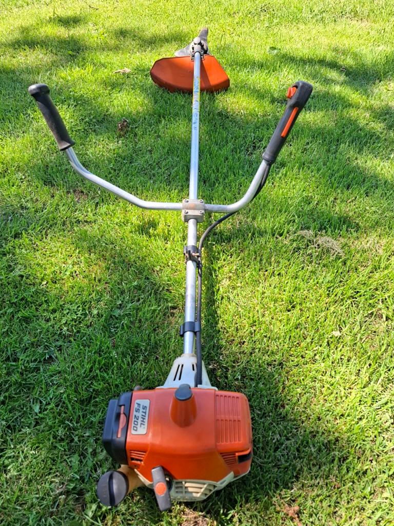 Stihl bosmaaier fs 200, Ophalen, Benzine