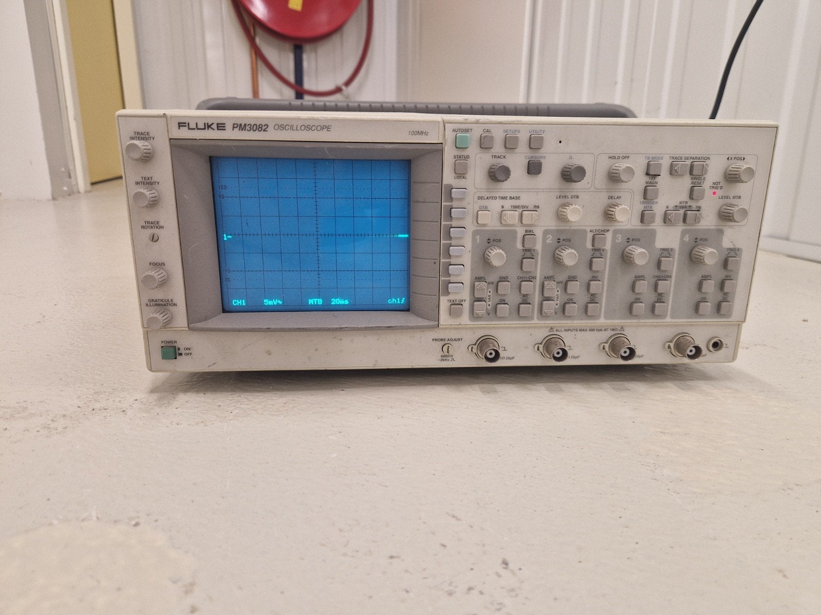 Fluke PM3082 Oscilloscoop 100MHz - Werkend, Doe-het-zelf en Verbouw, Ophalen of Verzenden, Gebruikt, Elektriciteit
