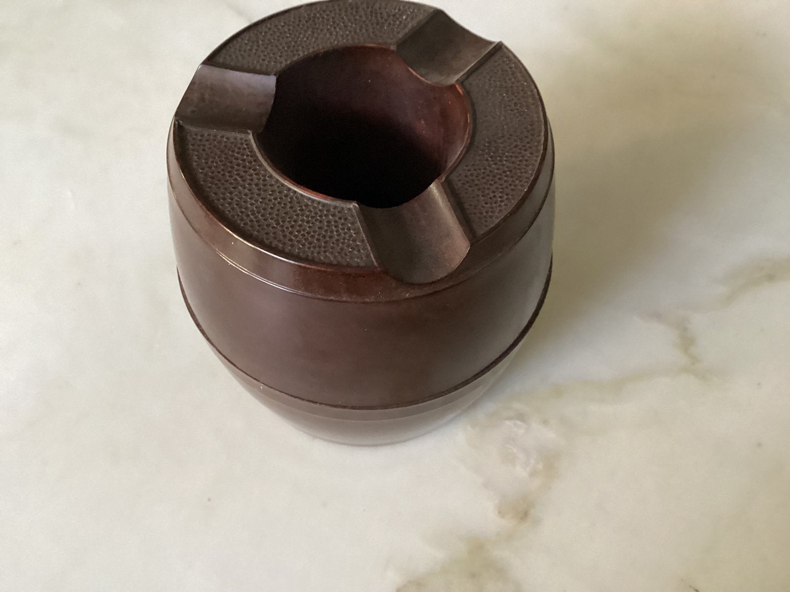 Bakeliet Asbak ton model 7.5 doorsn, hoog 8,5 cm €14,50, Verzamelen, Ophalen, Zo goed als nieuw, Asbak