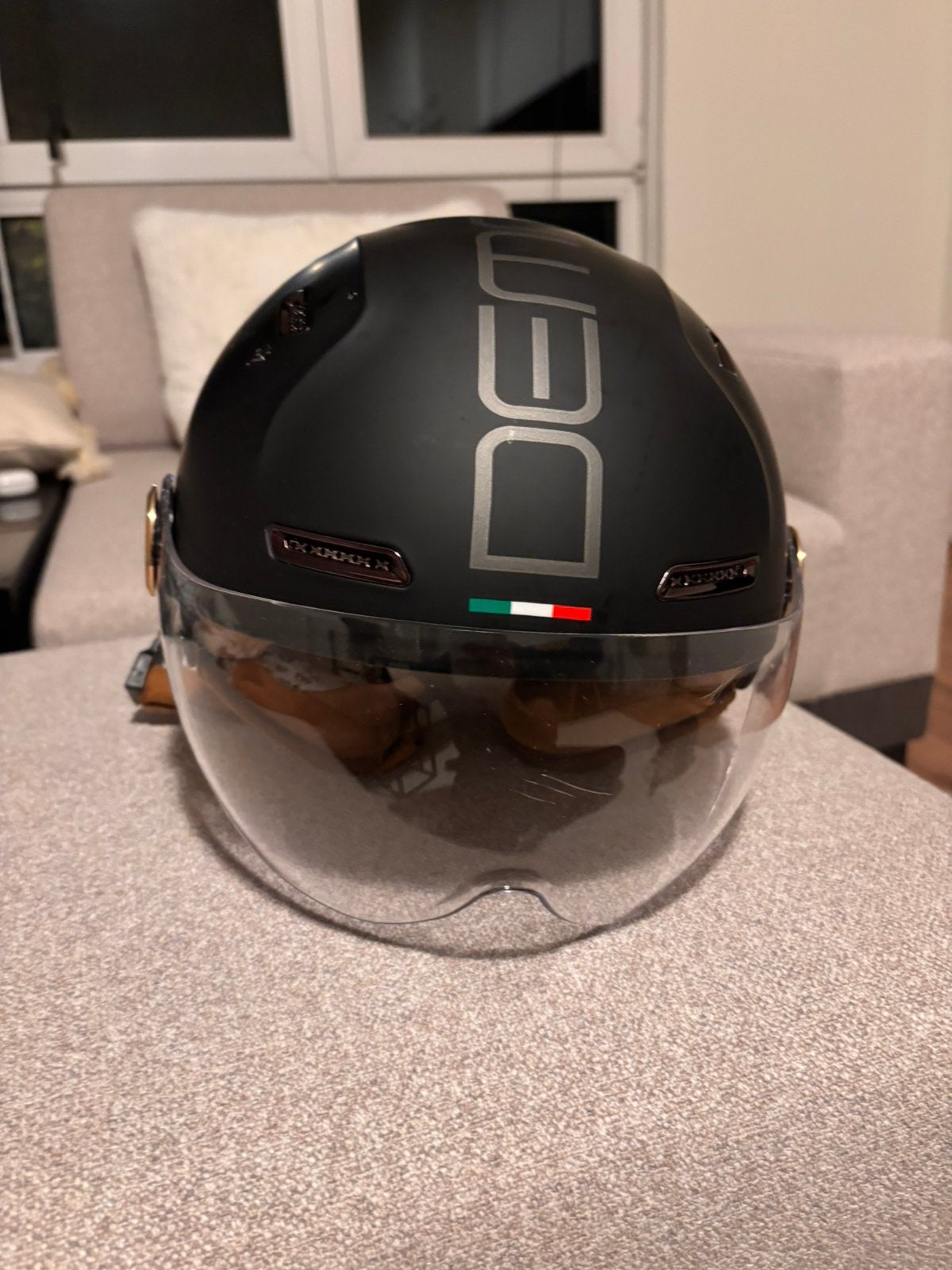 Foto 2 van DEMM Speed Pedelec Helmet XL NTA 8776 + Visor & Bag