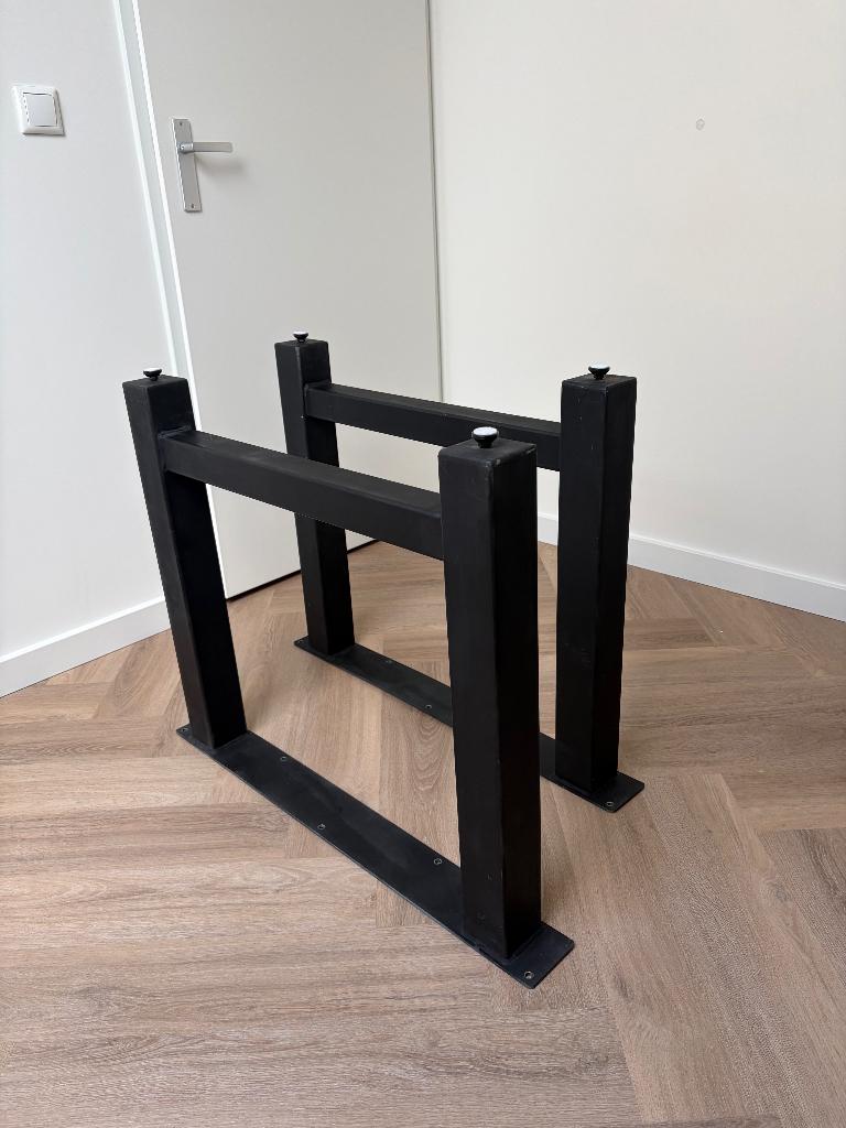 2 zwarte stalen tafelpoten, Ophalen, Tafelpoot, Gebruikt, 50 tot 100 cm